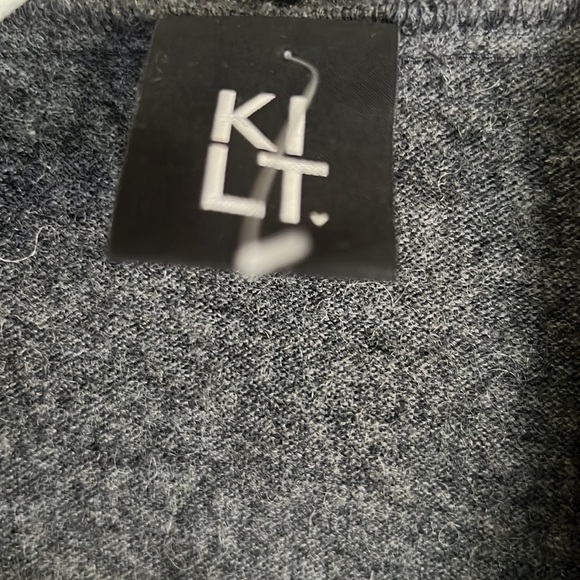 KILT New Zealand Merino Wool Gray Cardigan in petite - Picture 7 of 11